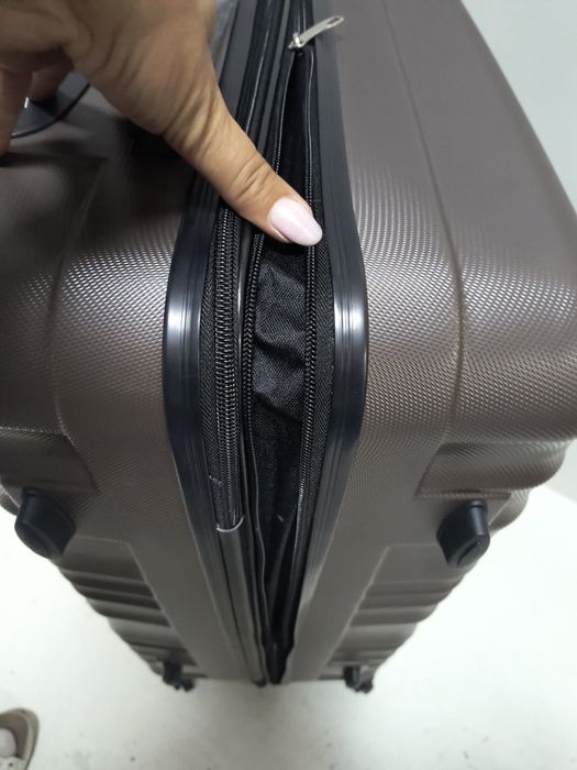 Куфари от АВS / безплатна доставка/