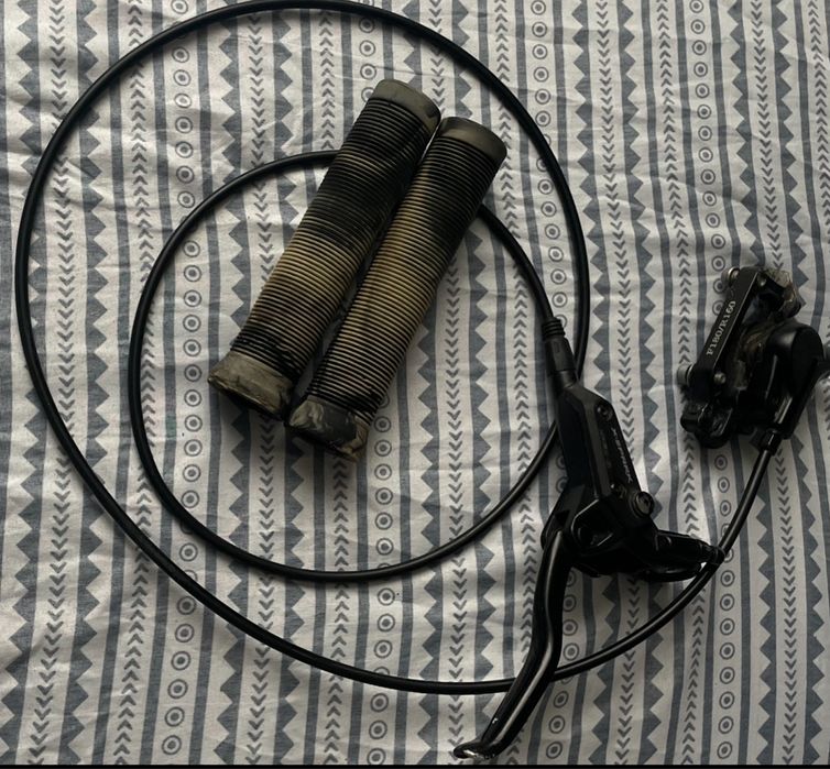 тормоза x-spark и грипсы СРОЧНО