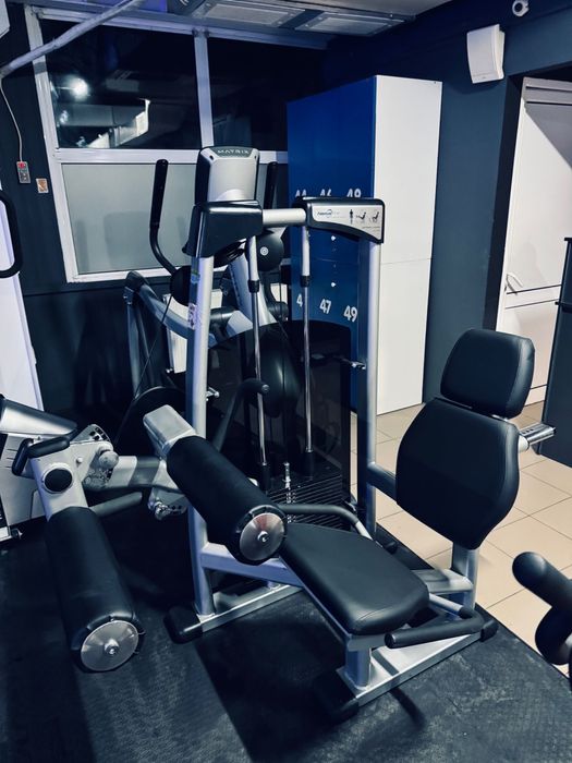 De vanzare: Bicicleta , gantere plus rastel , aparat biceps femural