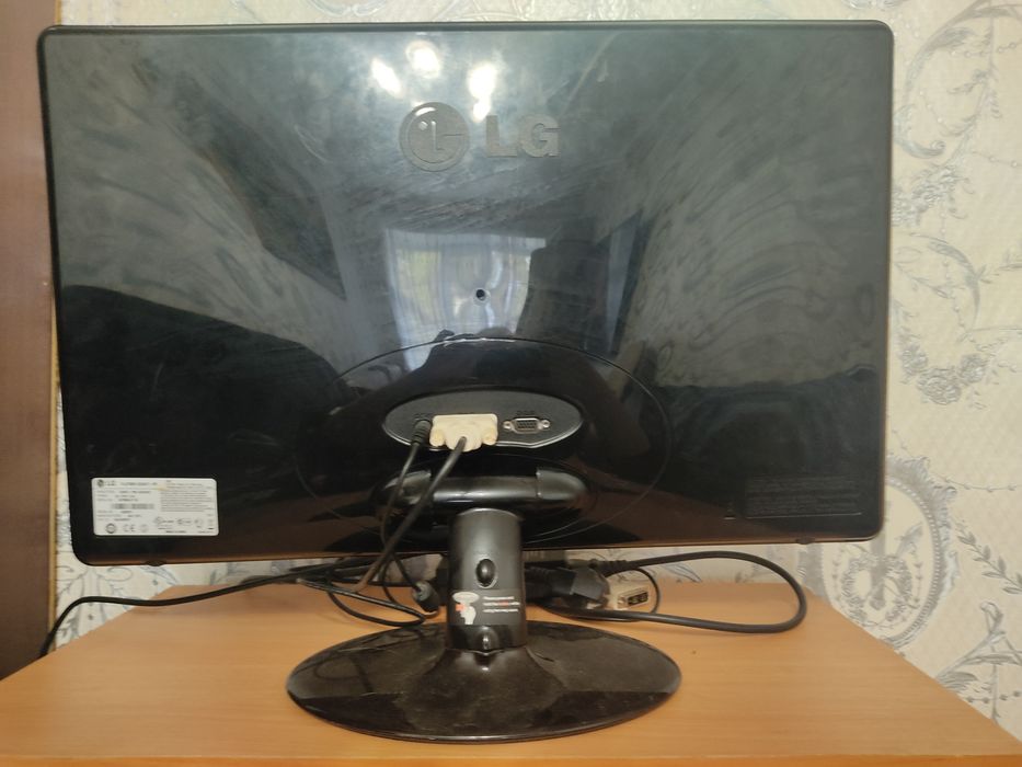 Продам LCD-монитор