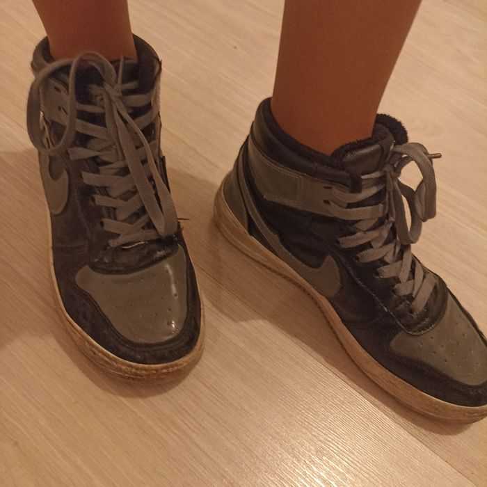 Джорданы серого цвета