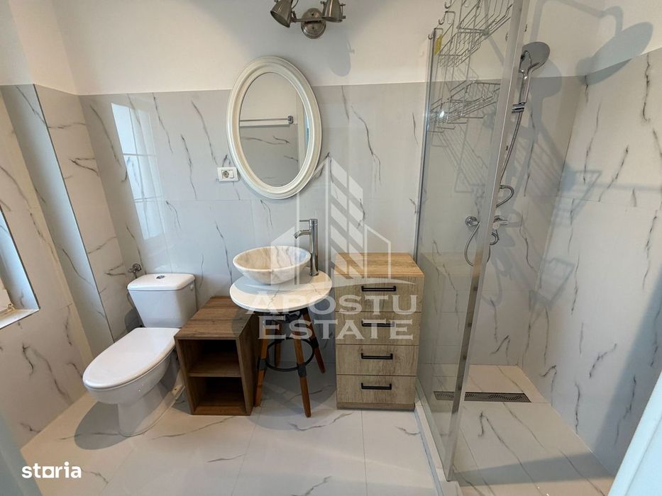 Jumatate de duplex de inchiriat, localitatea Mosnita Noua