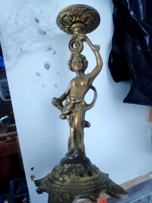 Фотоапарати и други ретро предмети.