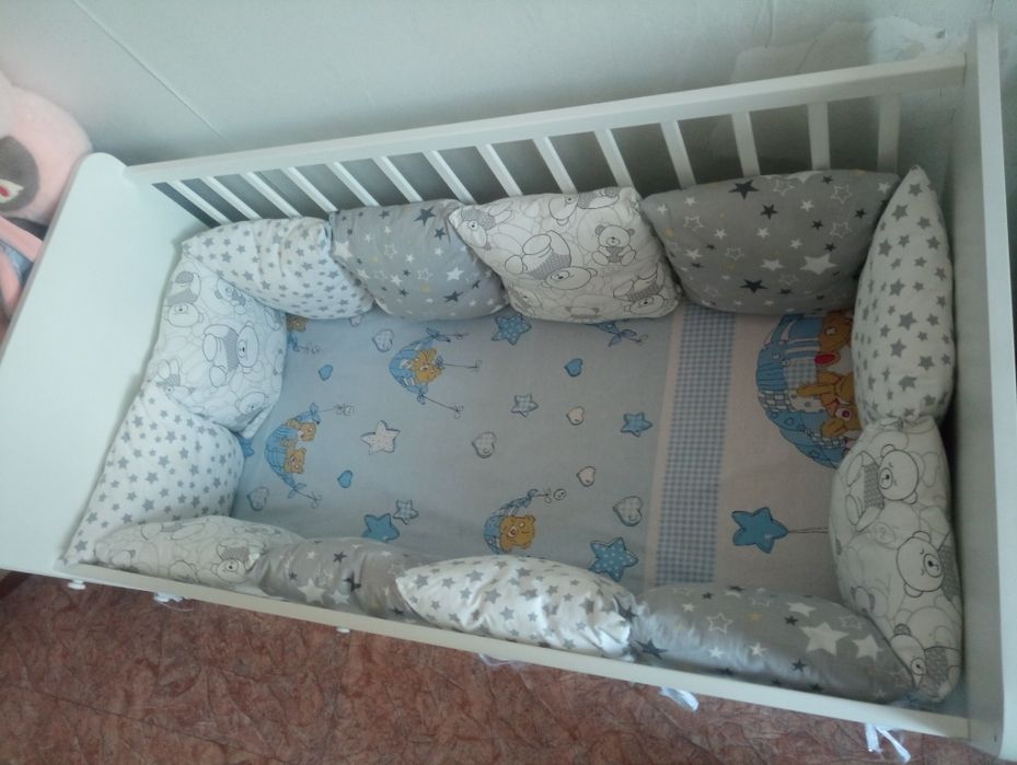 Детскую кровать продам