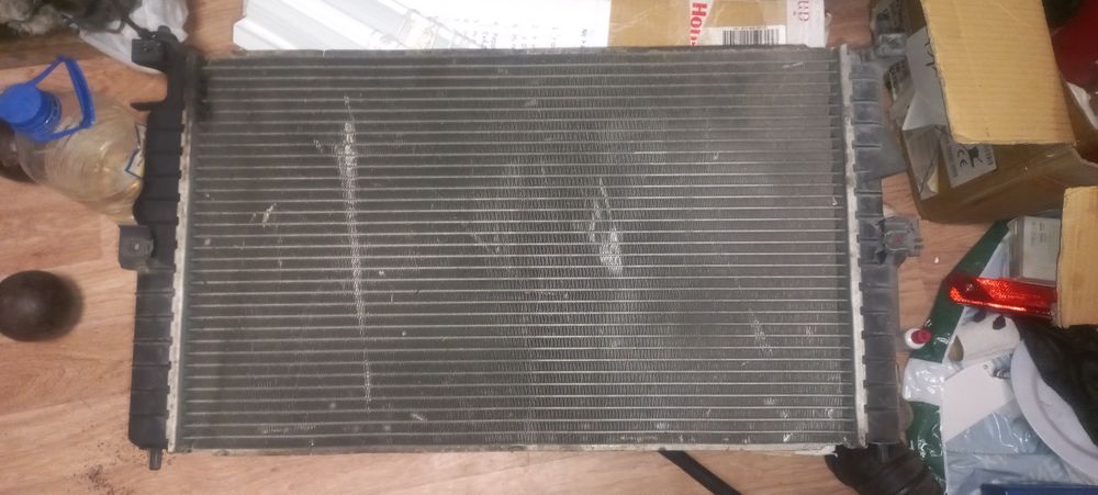 Радиатор Вектра Б 98г АКПП