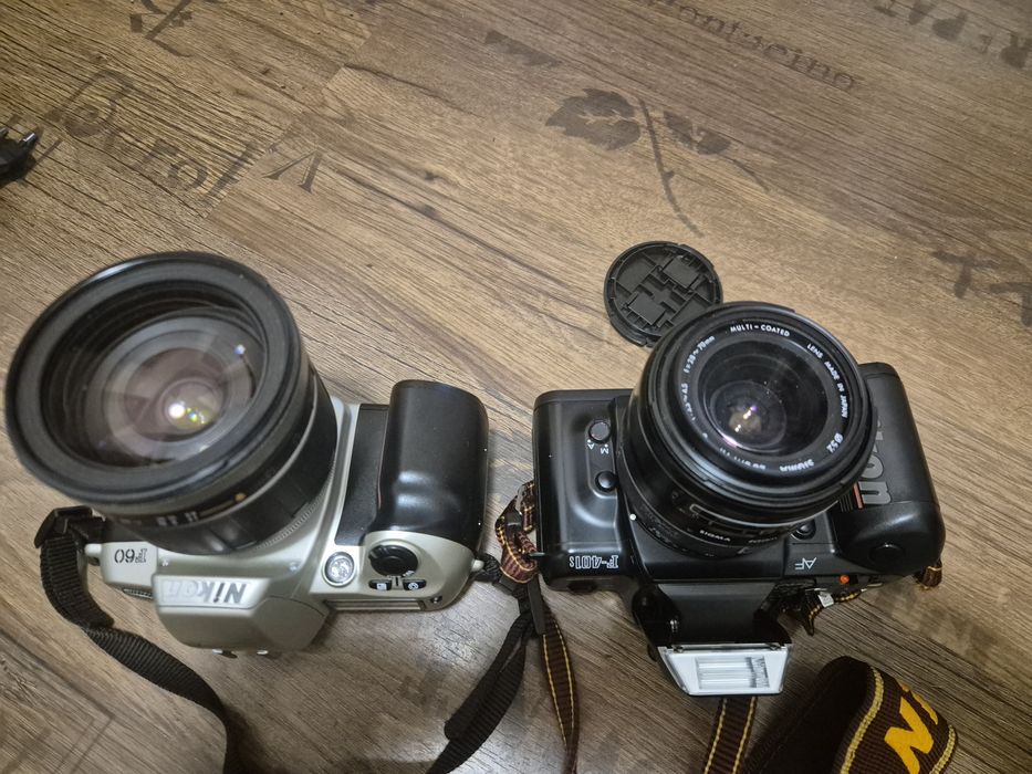 Aparate foto Nikon