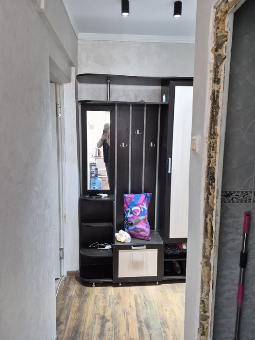 Прихожая мебель узкая