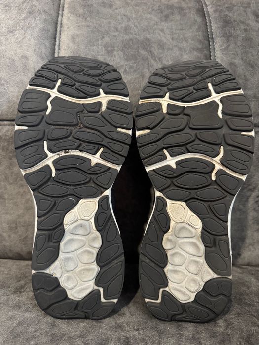 NEW BALANCE M880K13 Running Shoe.