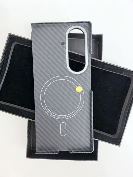 Карбоновый чехол z fold 7