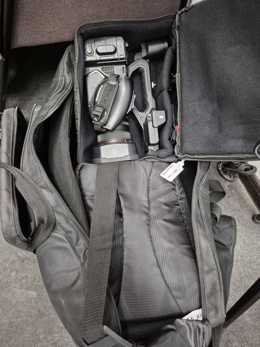 Видеокамера Panasonic AG-UX180