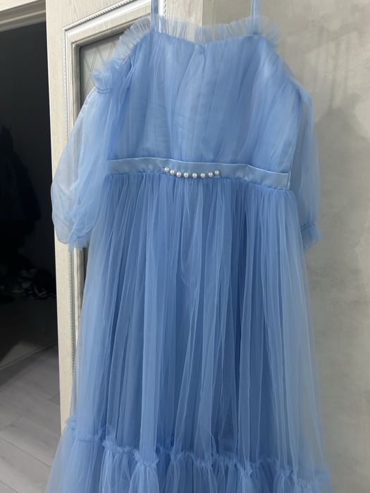 Нарядное вечернее платье