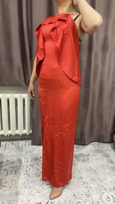 Платье очень красивое длинное