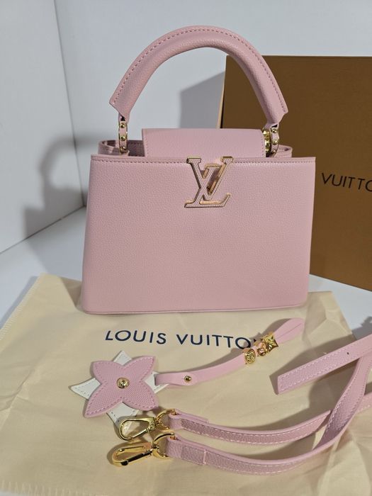 Чанта Louis Vuitton Capucines