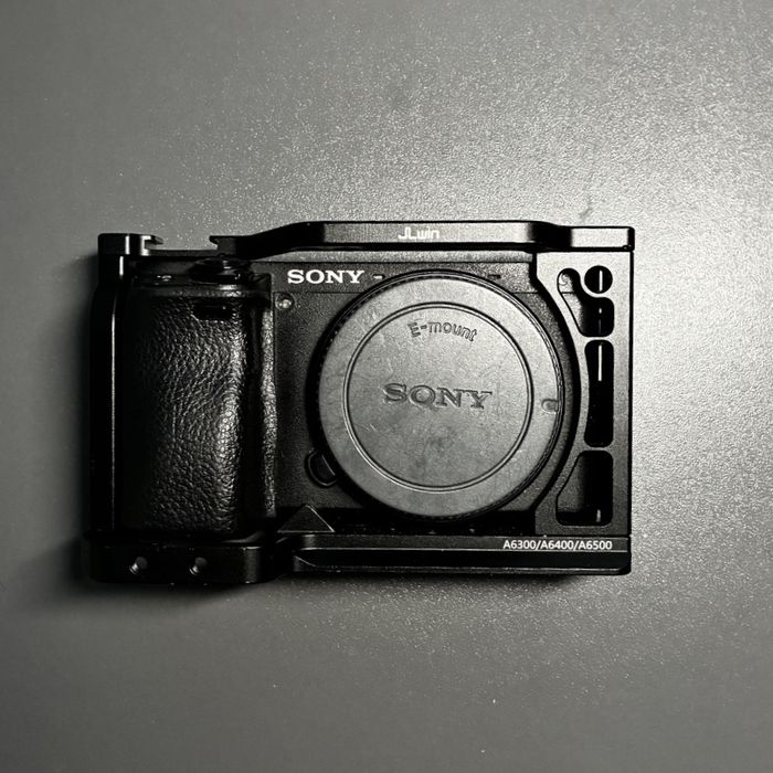 sony alpha 6400 продам