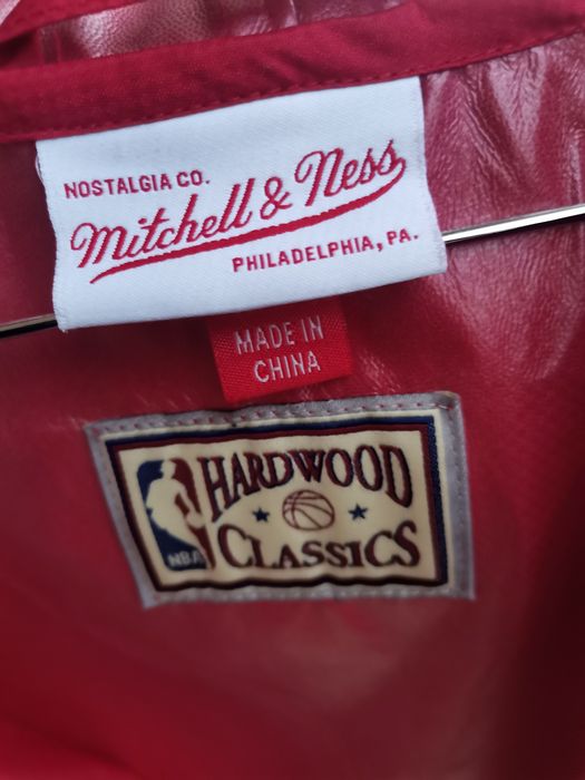 Спортно яке тип ветровка на Chicago Bulls