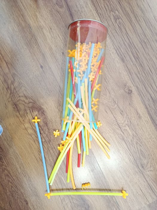 Играчки за малко деца и конструктори