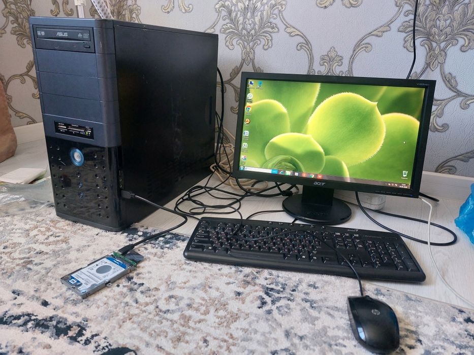Срочно продам настольный компьютер