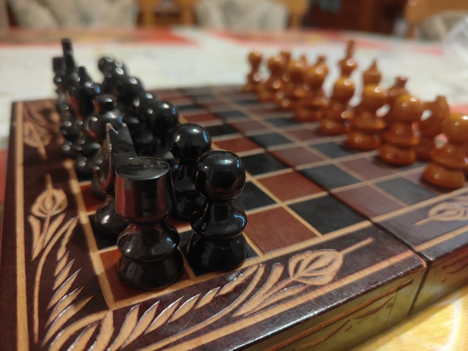Șah 21 cm, din lemn