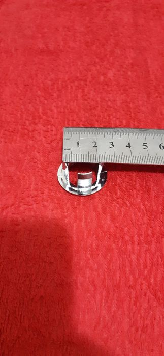 Для ванной комнаты ,,заглушка на перелив,,.