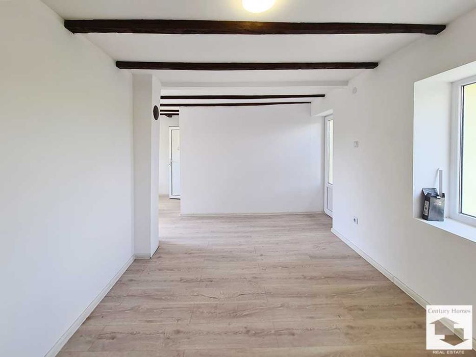 140324 Изцяло реновирана къща, с кладенец и гараж, в с. Дъскот