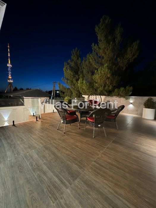 Сдается Новый Дом На Никитина ! 2,800$