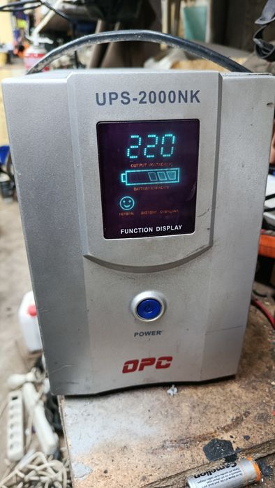UPS-2000NK со стабилизатором
