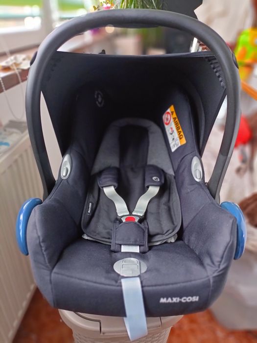 Scoica Maxi cosi cu baza isofix