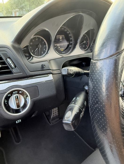 Vănd Mercedes Benz E350 coupe