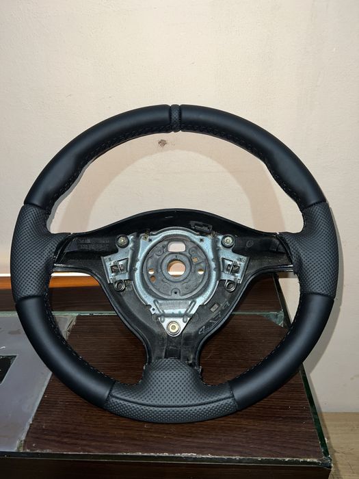 Volan golf 4 /passat/ polo 3 spite