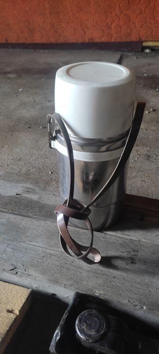 Термоса разные с по одной цене