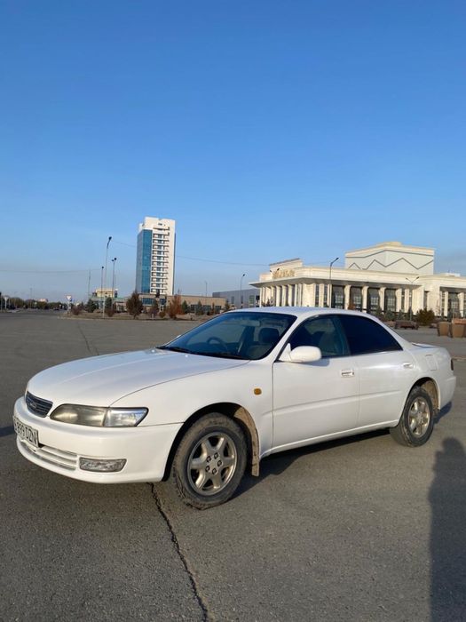 Toyota carina ed