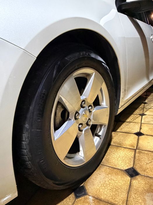 Malibu 1, 2.4литра механика