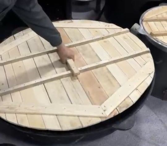 Продам казан чугунный.