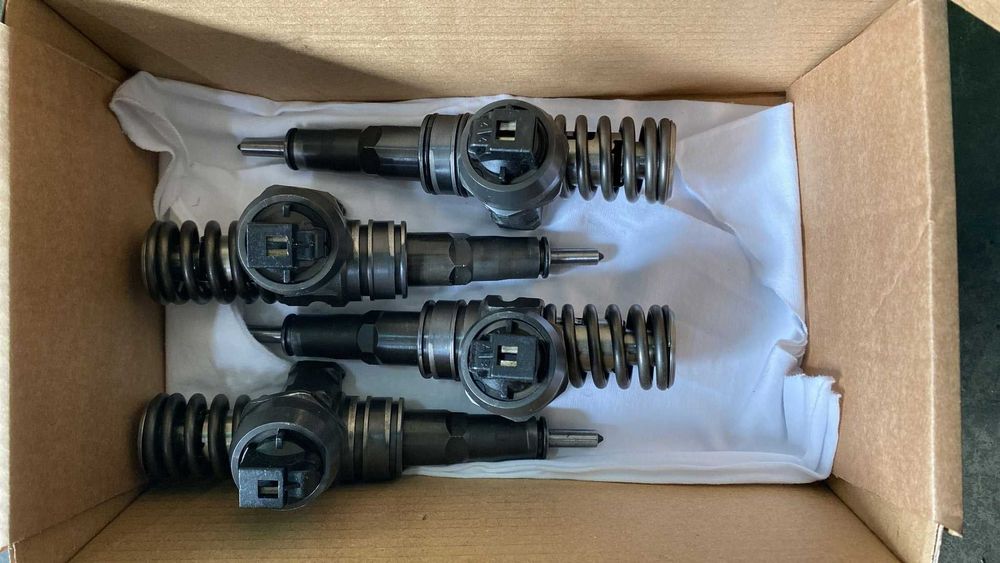 Injectoare Audi A4 BPW 038130073BJ 140CP