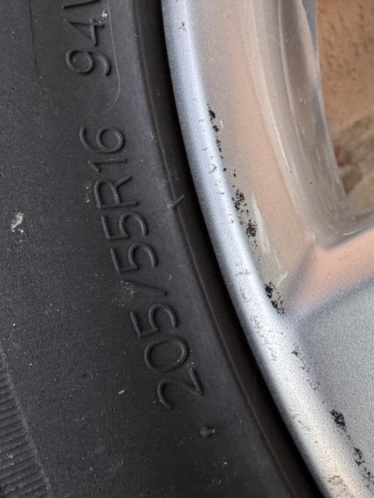 Jante + cauciucuri iarna 205 /55 R16/Volkswagen/Skoda/audi a4 /Seat