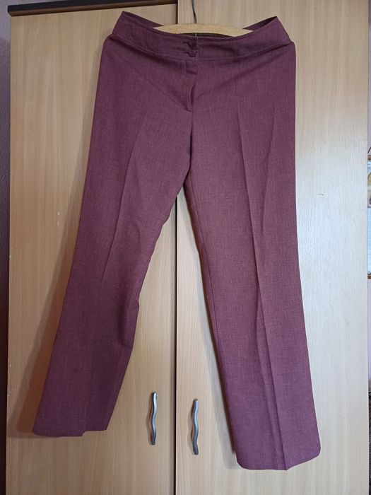 Vand costum cu pantaloni, XL, în stare perfecta