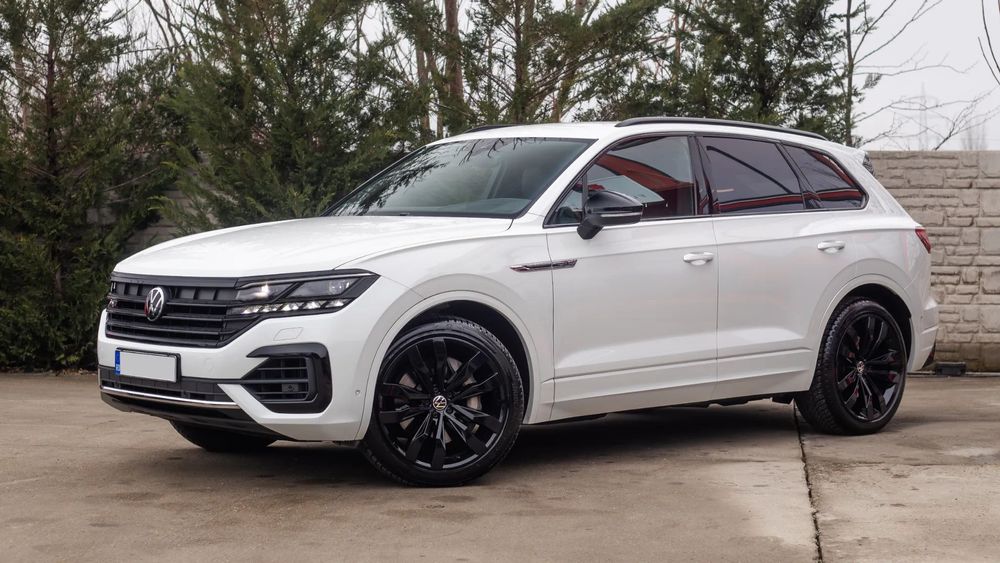 Volkswagen Touareg Masina are TVA deductibil.