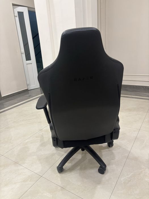 Игровое кресло razer iskur
