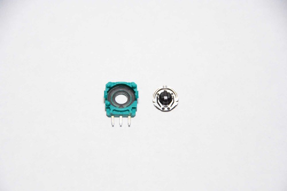 Продам оригинальные резисторы для PS4, PS5, Xbox