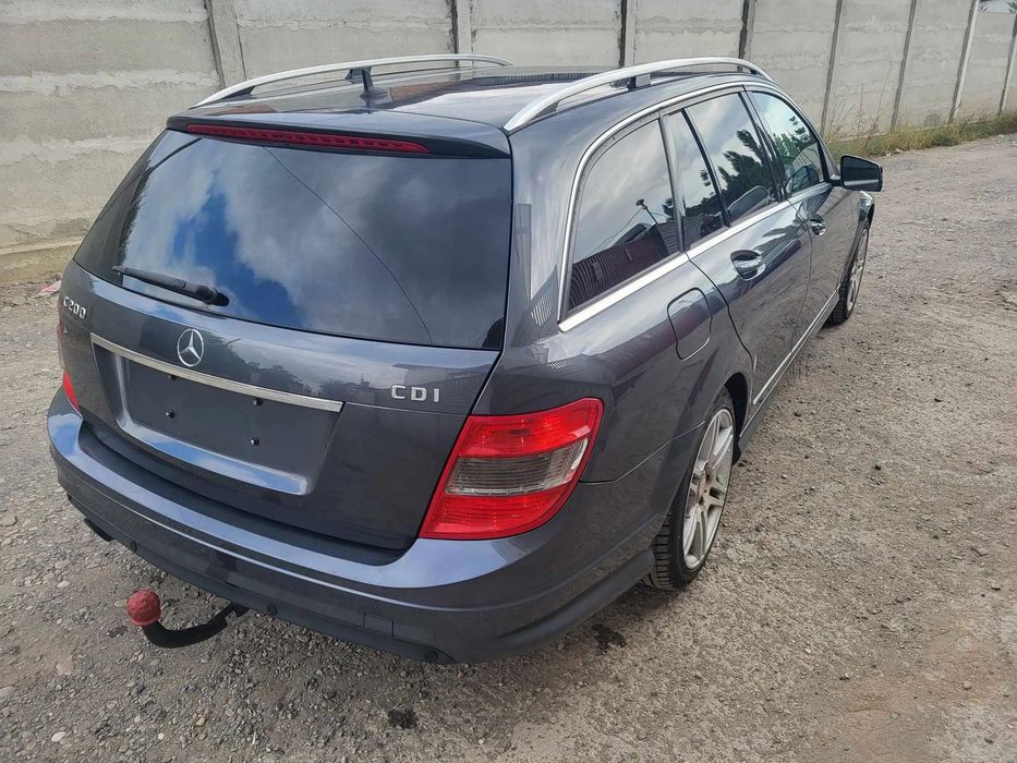 Dezmembram Mercedes C-CLASS W204 BREAK 2.2 CDI