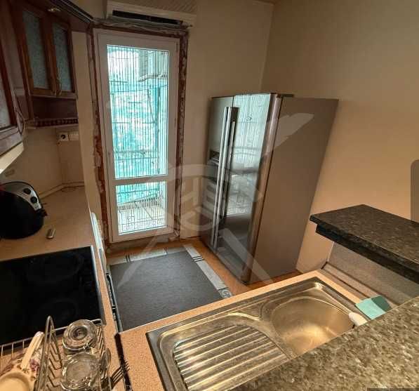 Дава се под наем Тристаен апартамент в Асеновград - 90 кв.м за 468.69 € - Снимка #2