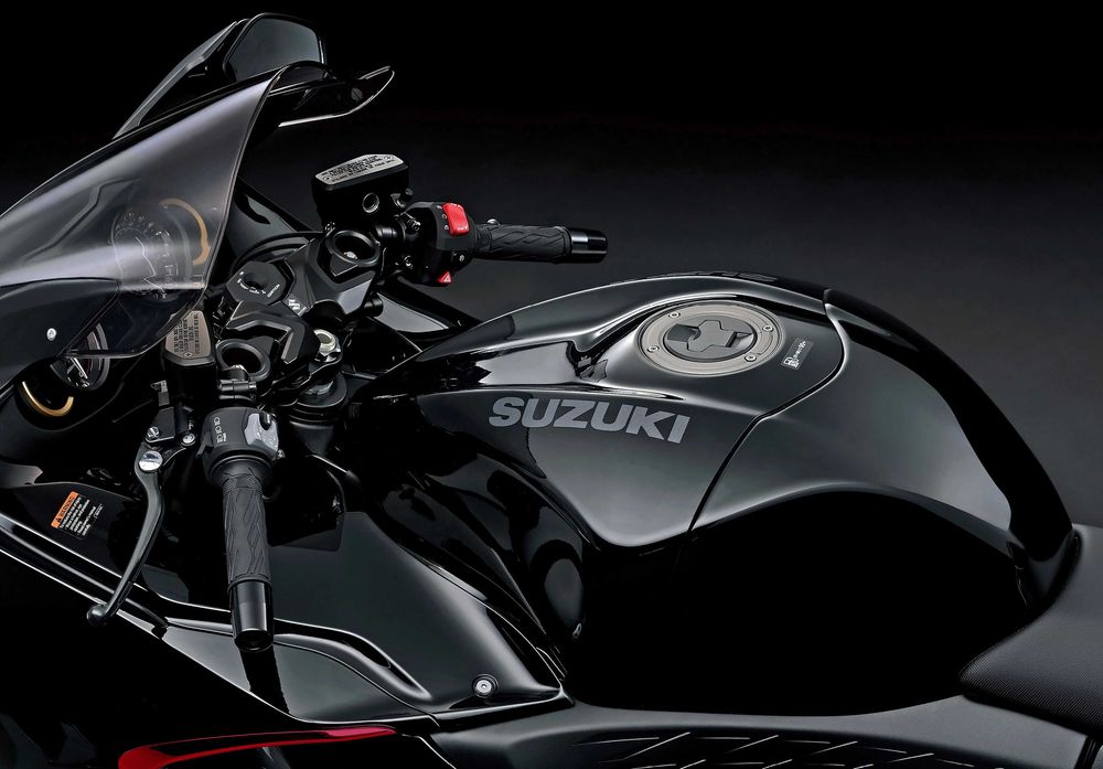 SUZUKI hayabusa 2026