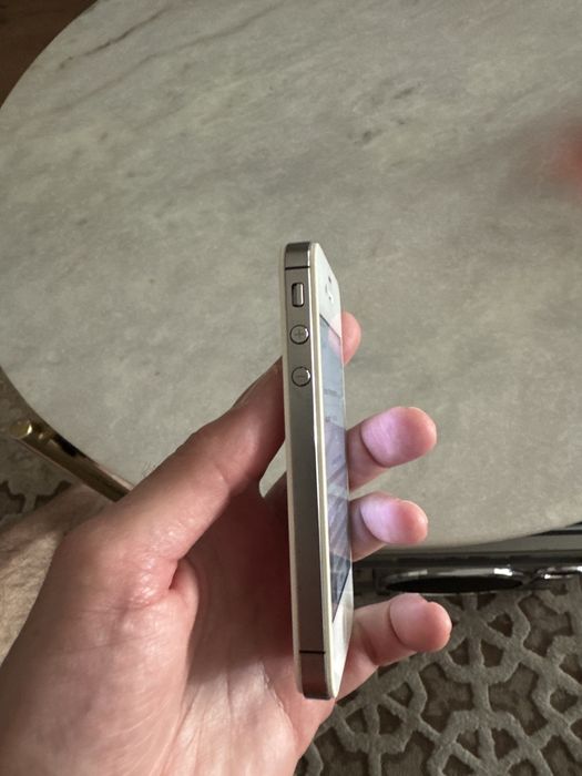 Iphone 4s, заключен