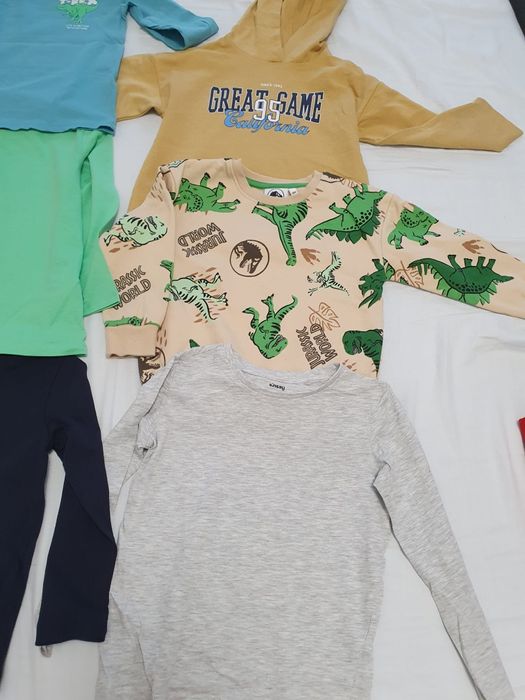 Lot 17 bucăți bluze mărimea 104