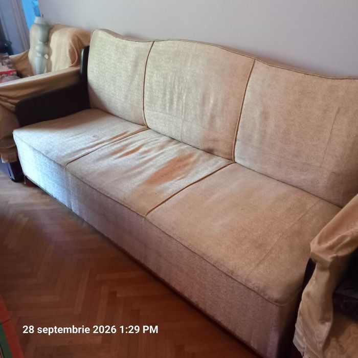 Canapea sufragerie