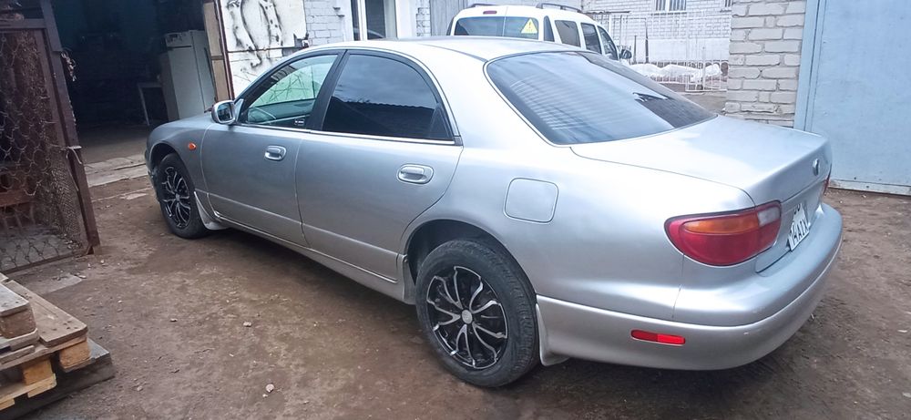 Продам  Мазду Einos