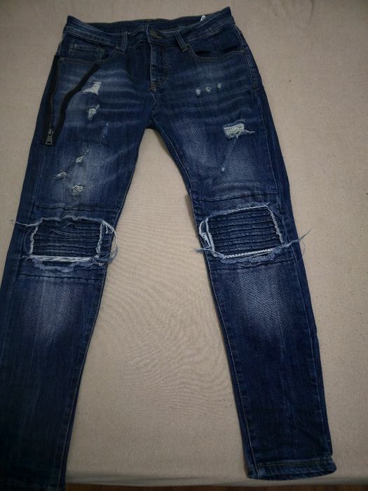 Vand blugi albastri barbati