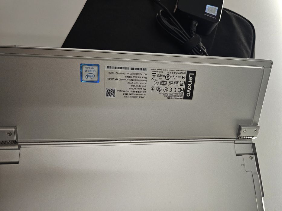 Планшет Lenovo Miix 520 / Intel® Core™ i3 / 128GB SSD
Intel® Core™ i3