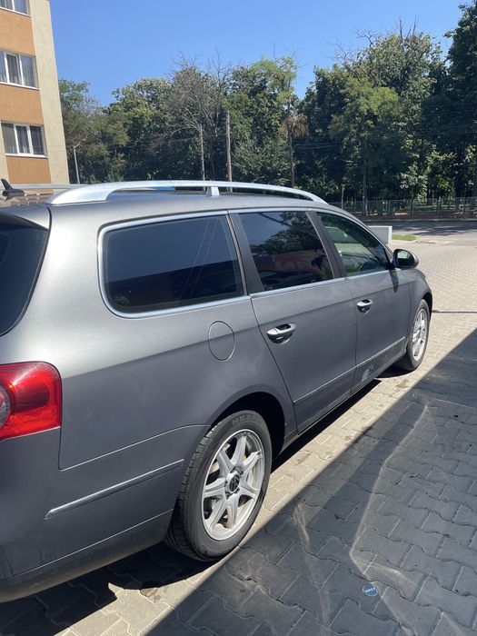 VOLKSWAGEN Passat 0 — imagine 4