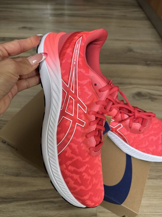 Оригинални нови маратонки ASICS GEL-EXCITE 8 TWIST! 43 н